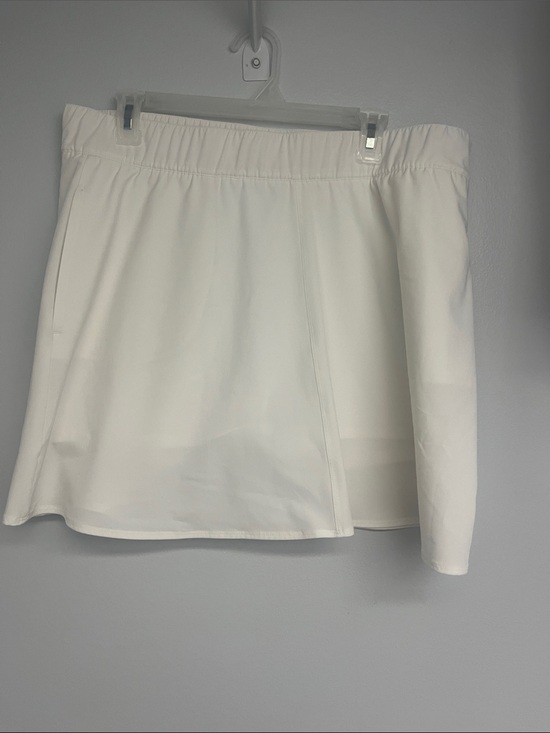 Talbots Dresses & Skirts - T by Talbots Cream Athletic skort with Elastic Waist
